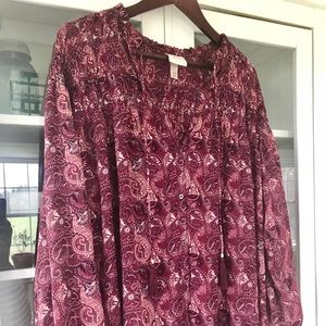 Gorgeous Floral Tunic w/ Tassels